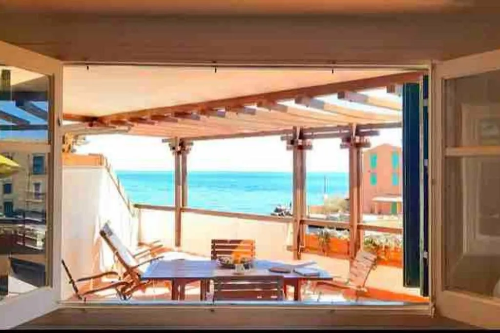 Relaxing Seahouse Villa Santa Flavia Holiday home